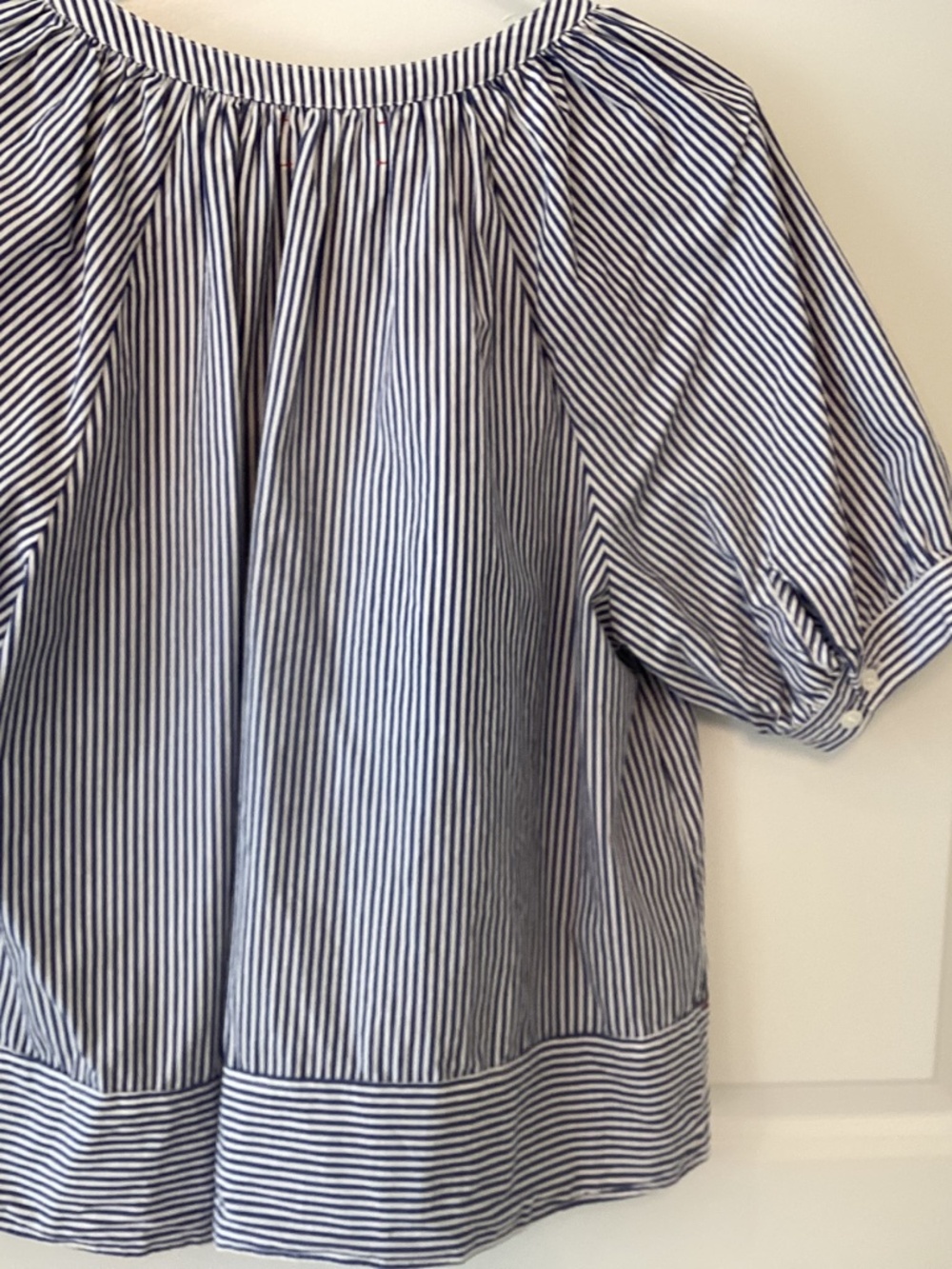 Xirena navy and white stripe blouse size medium - Picture 6 of 6